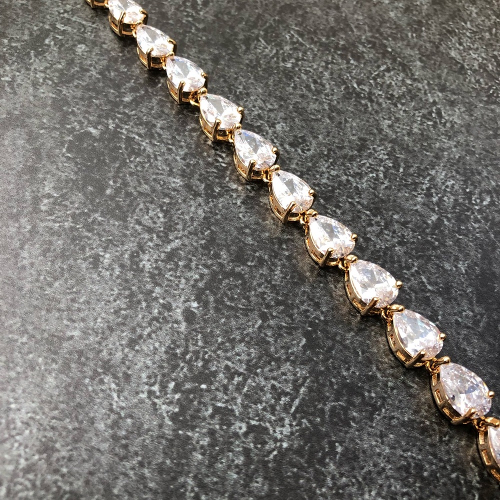 Bridal Backdrop Necklace